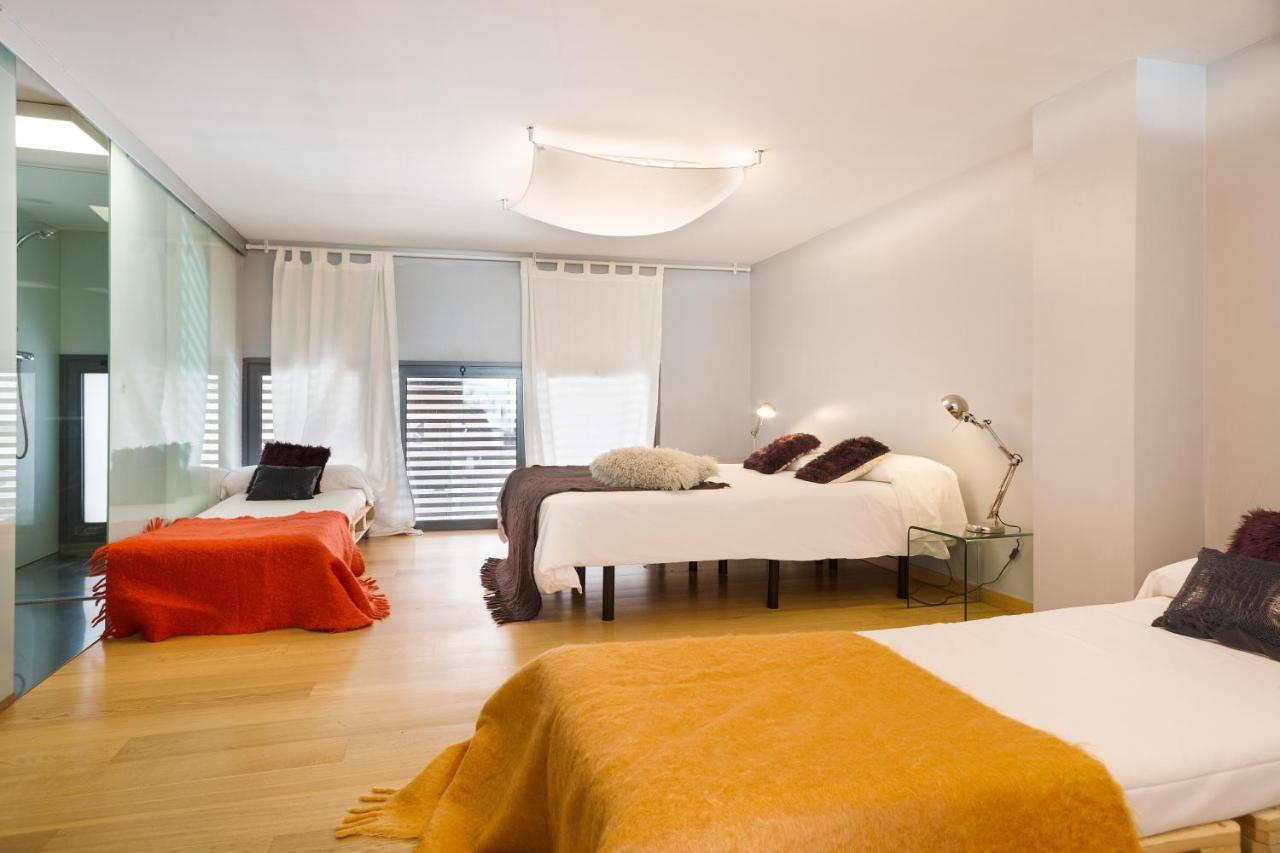 My Space Barcelona Gracia Pool Terrace מראה חיצוני תמונה